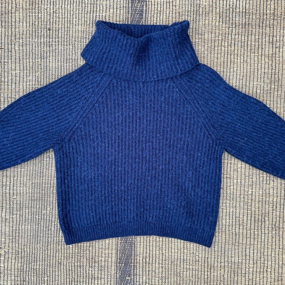 Blue fuzzy sweater. Huge neck. Gap. Size medium-tall. - Picture 2 of 4